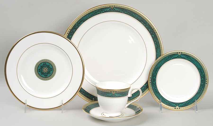 Classic Edition 5 Piece Place Setting by Lenox-1