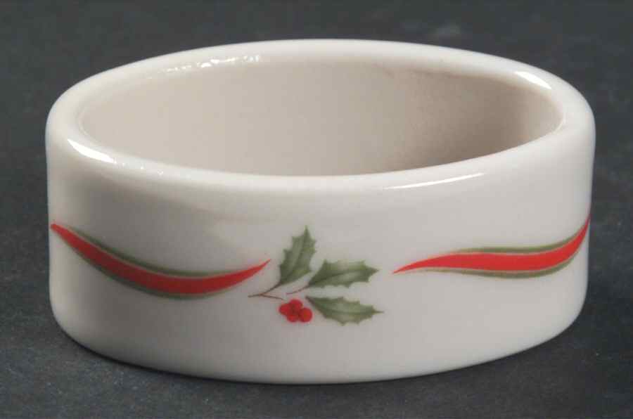 Country Holly Napkin Ring by Lenox-1