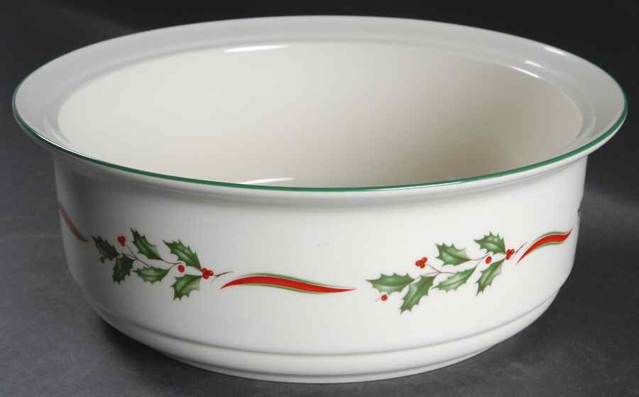 Country Holly 9" Round Open Casserole by Lenox-1