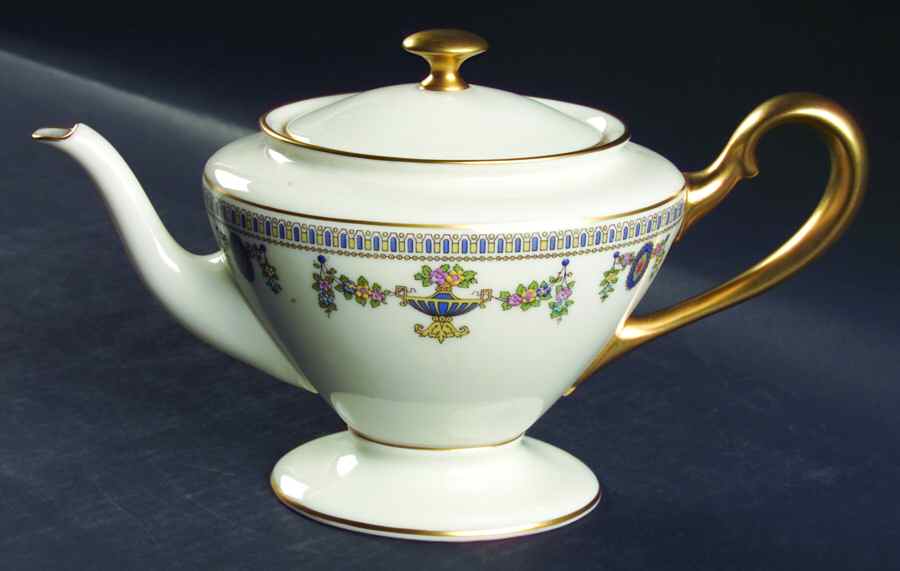 Colonial Shape 742 Small Teapot & Lid by Lenox-1