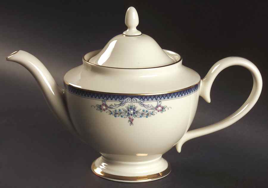 Columbia Teapot & Lid by Lenox-1