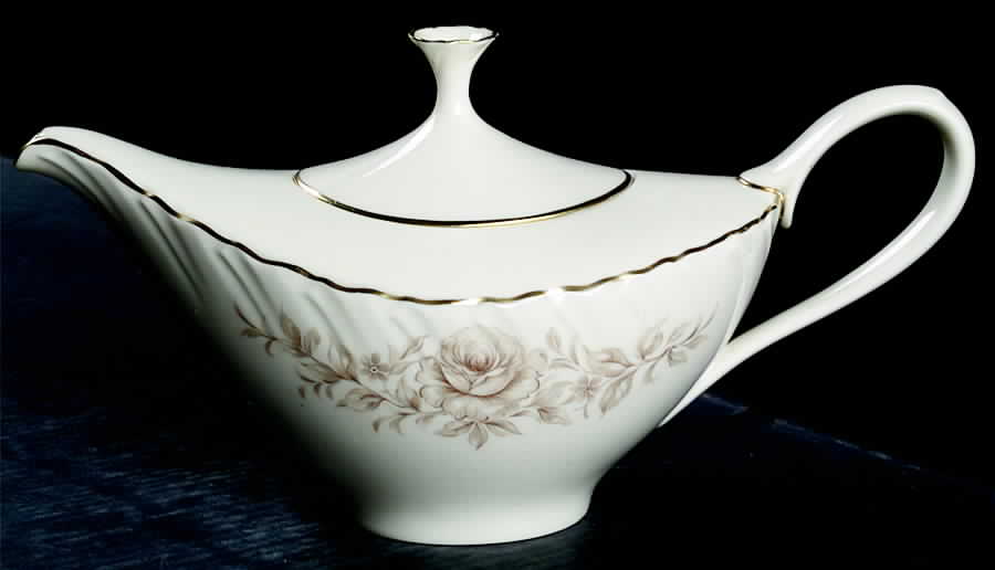 Coquette Teapot & Lid by Lenox-1