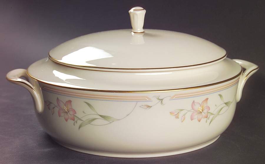 Coral Springs Round Covered Vegetable by Lenox-1