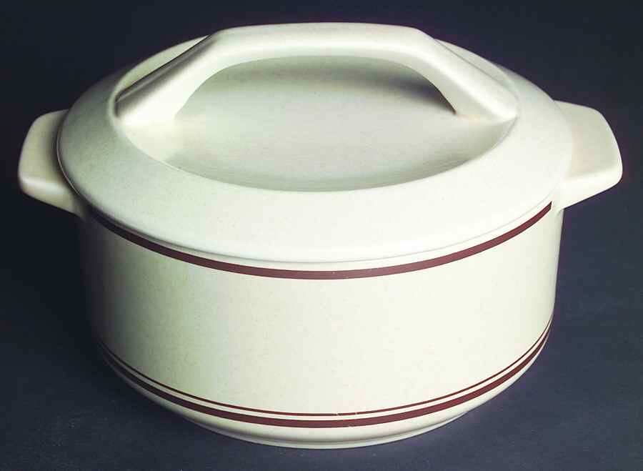 Cottonwood 1.25 Qt Round Covered Casserole by Lenox-1