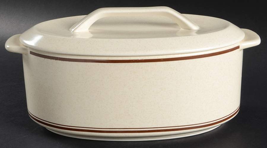 Cottonwood 2.5 Quart Oval Covered Casserole by Lenox-1