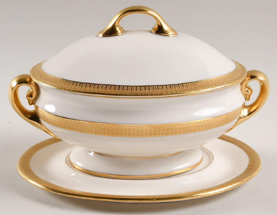 Countess Sauce Boat & Lid with Underplate by Lenox-1