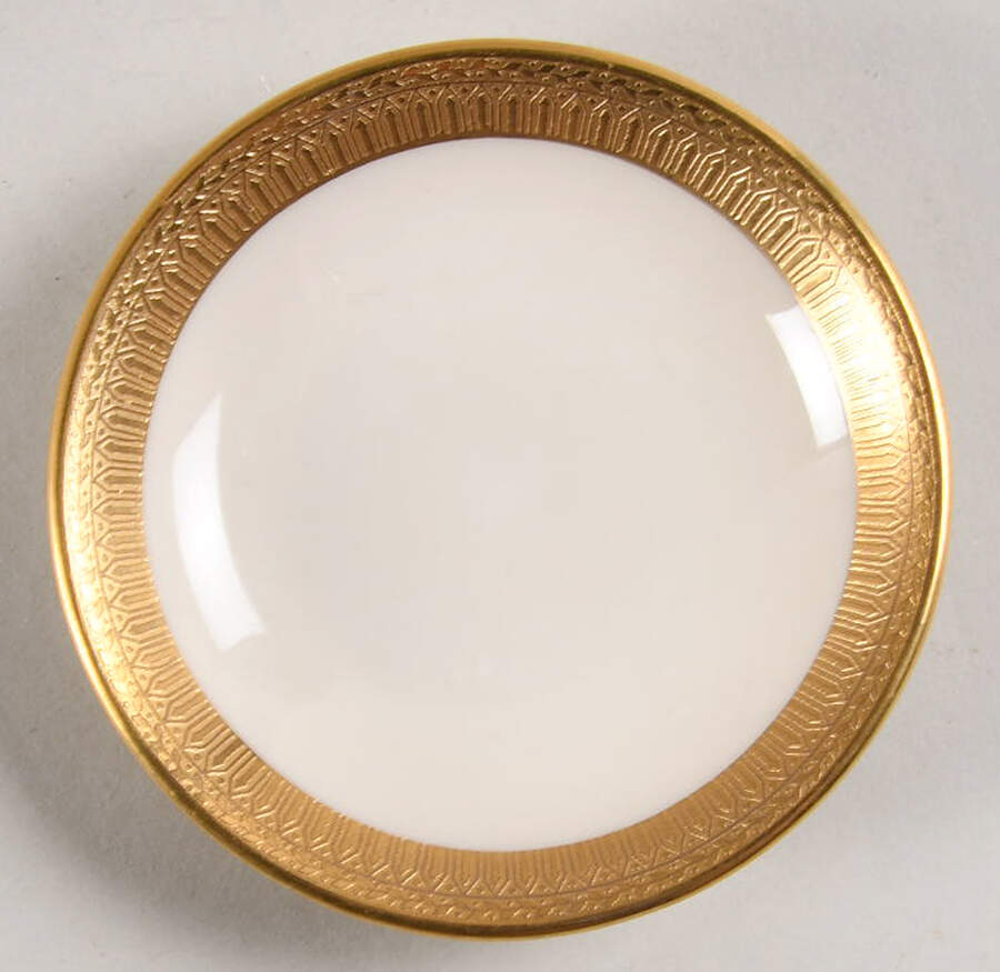 Countess Oyster Plate by Lenox-1