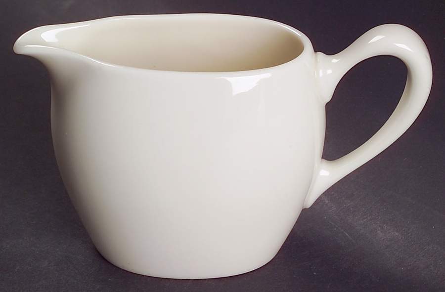 Coupe Off White Creamer by Lenox-1