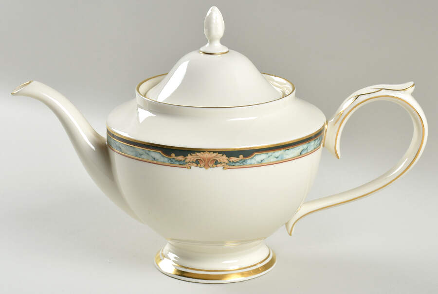 Crestwood Teapot & Lid by Lenox-1