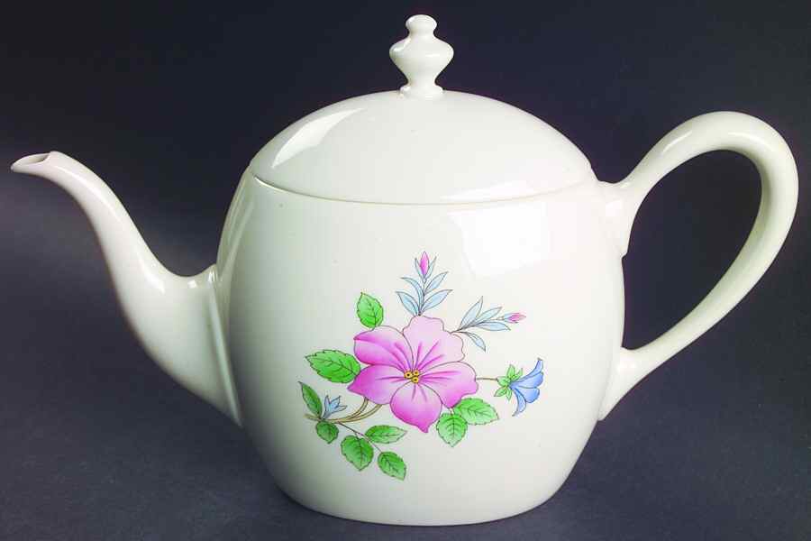 Cynthia Teapot & Lid by Lenox-1