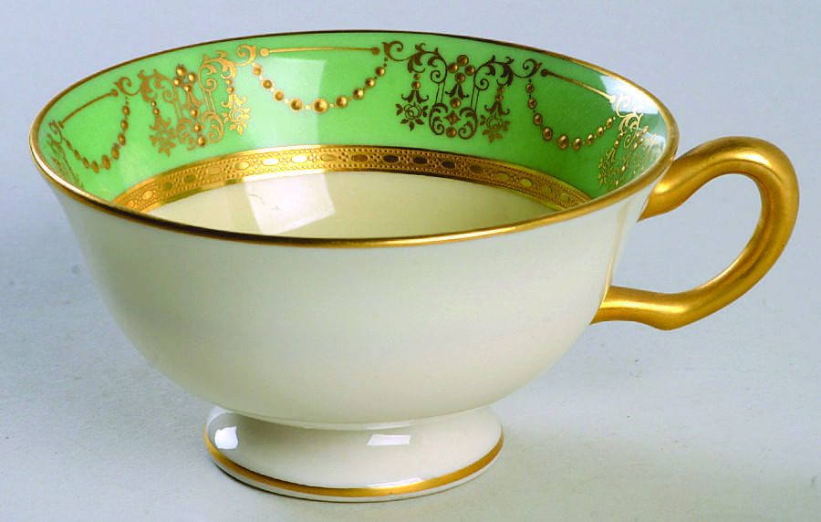 D314g Footed Cup by Lenox-1