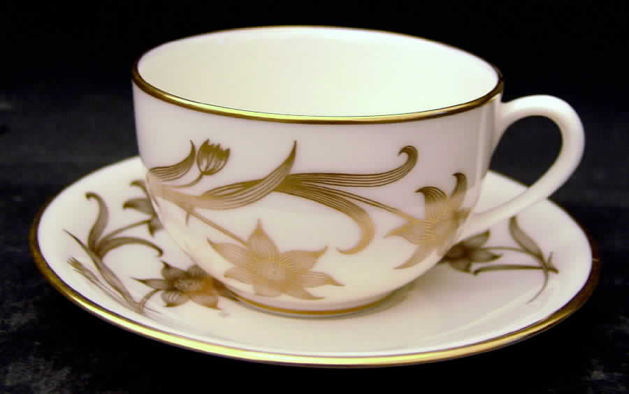 Daybreak Oversized Cup & Saucer Set by Lenox-1