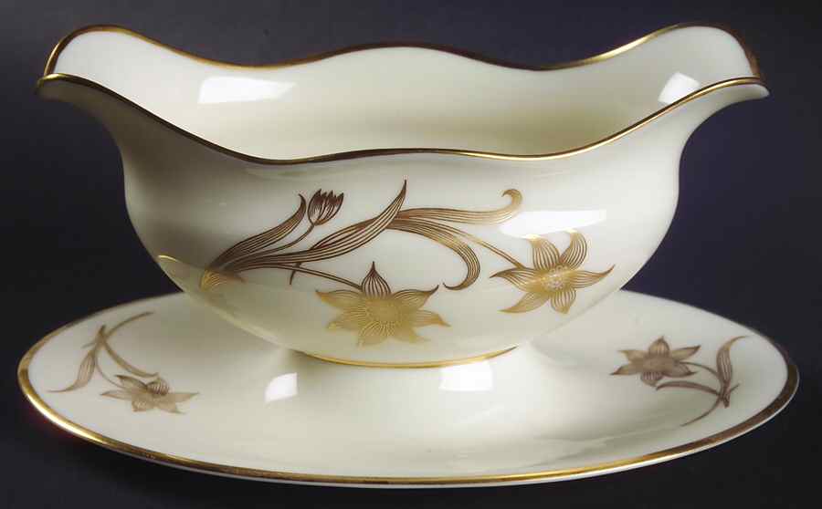 Daybreak Gravy Boat with Attached Underplate by Lenox-1