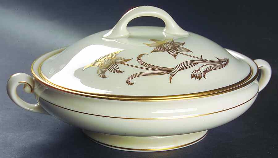 Daybreak Round Covered Vegetable by Lenox-1