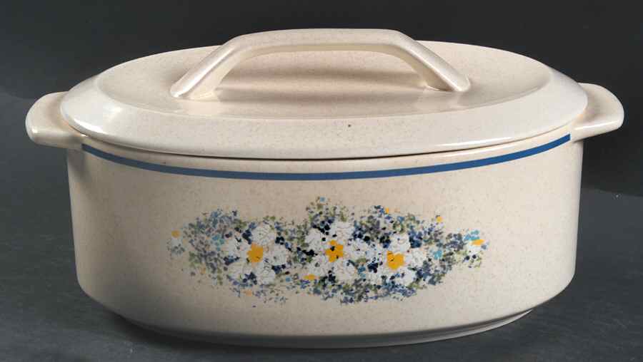 Dewdrops 2.5 Quart Oval Covered Casserole by Lenox-1