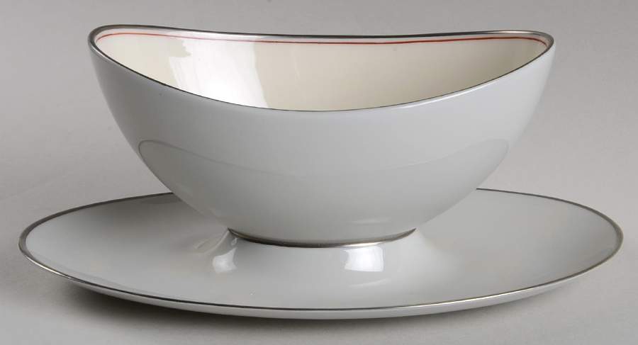 Dubarry Gray Gravy Boat with Attached Underplate by Lenox-1