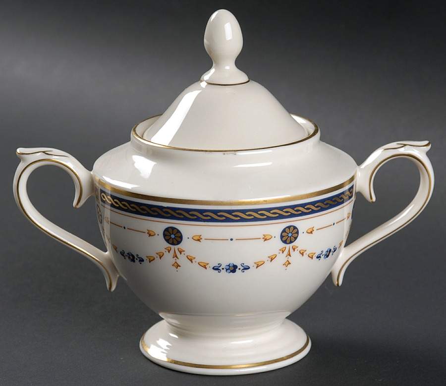 Eaton Knoll Sugar Bowl & Lid by Lenox-1