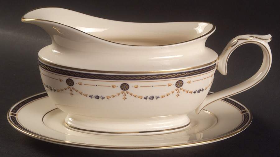 Eaton Knoll Gravy Boat & Underplate by Lenox-1