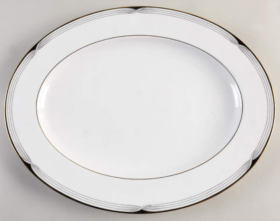 Erica (USA Backstamp) 16" Oval Serving Platter by Lenox-1