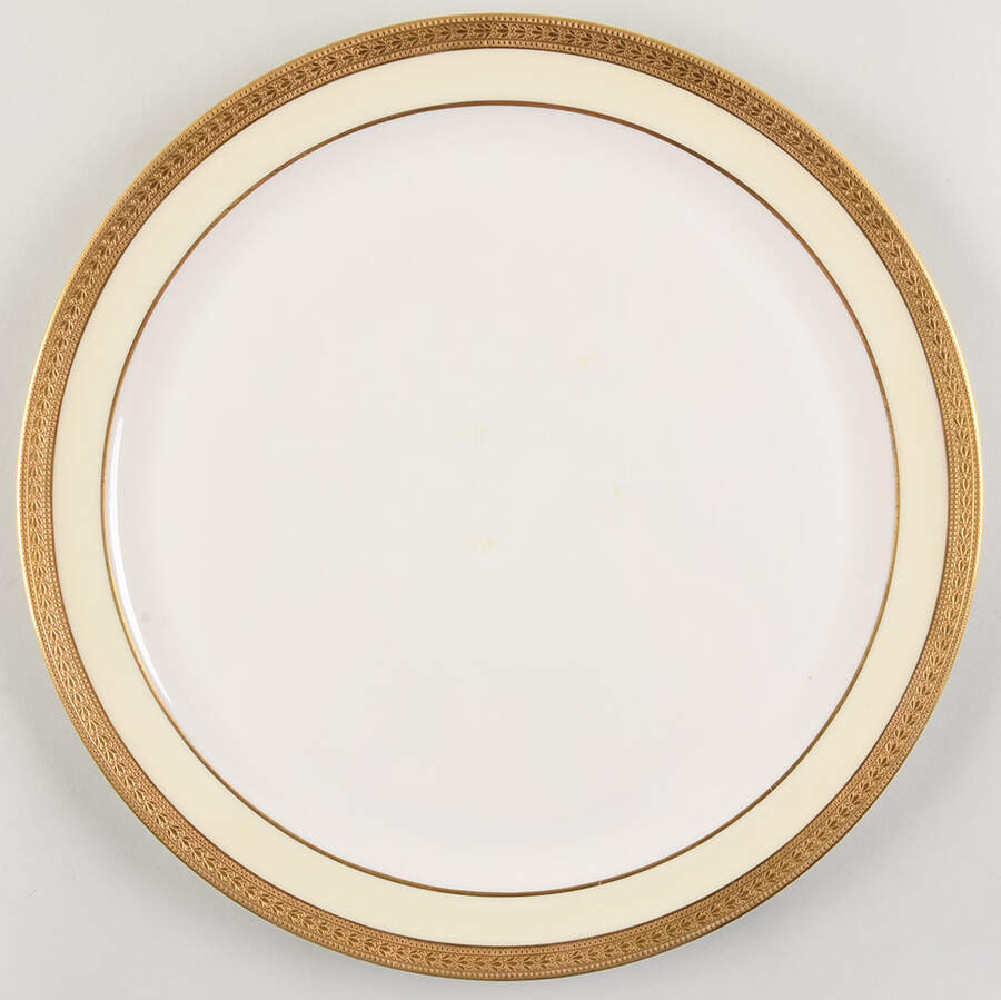 Evanston 14" Chop Plate (Round Platter) by Lenox-1