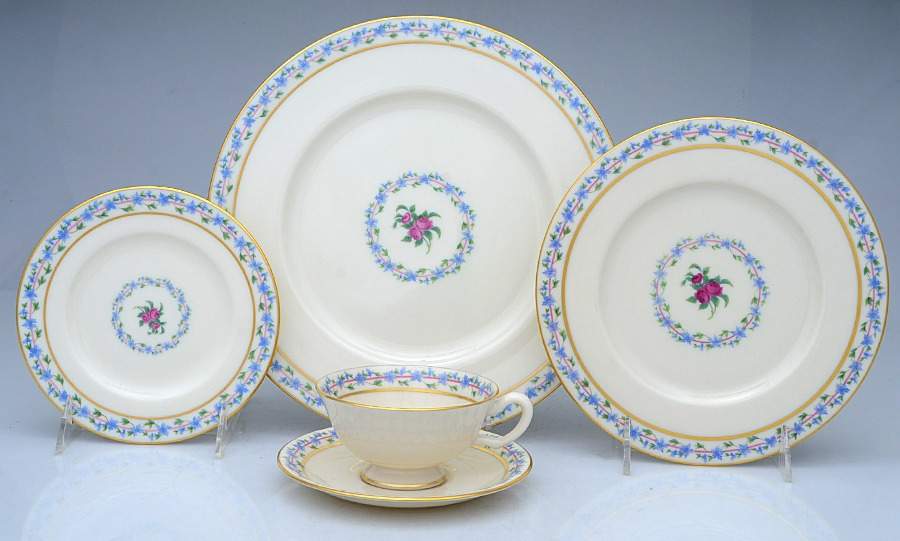 Fairmount 40 Piece Estate Set by Lenox-1