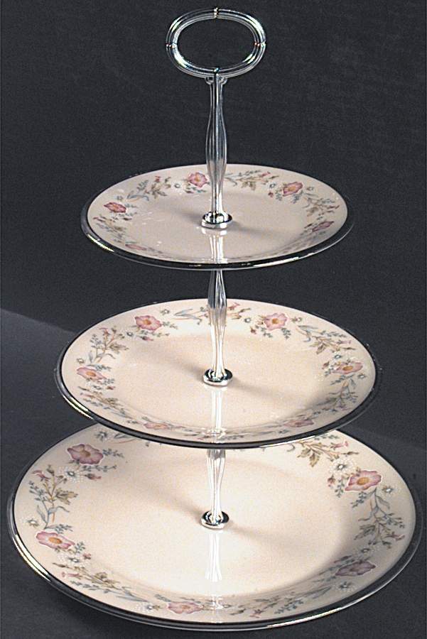 Flirtation 13 7/8"-14 1/4" 3-Tiered Serving Tray(DP,SP,BB) HC by Lenox-1