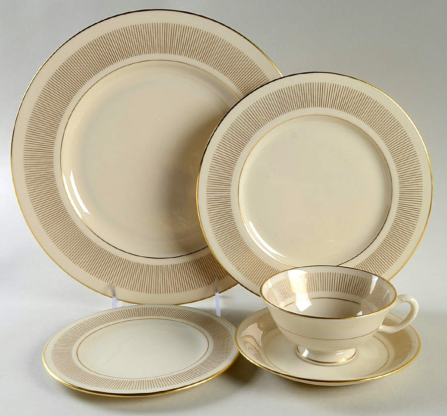 Flourish 5 Piece Place Setting by Lenox-1