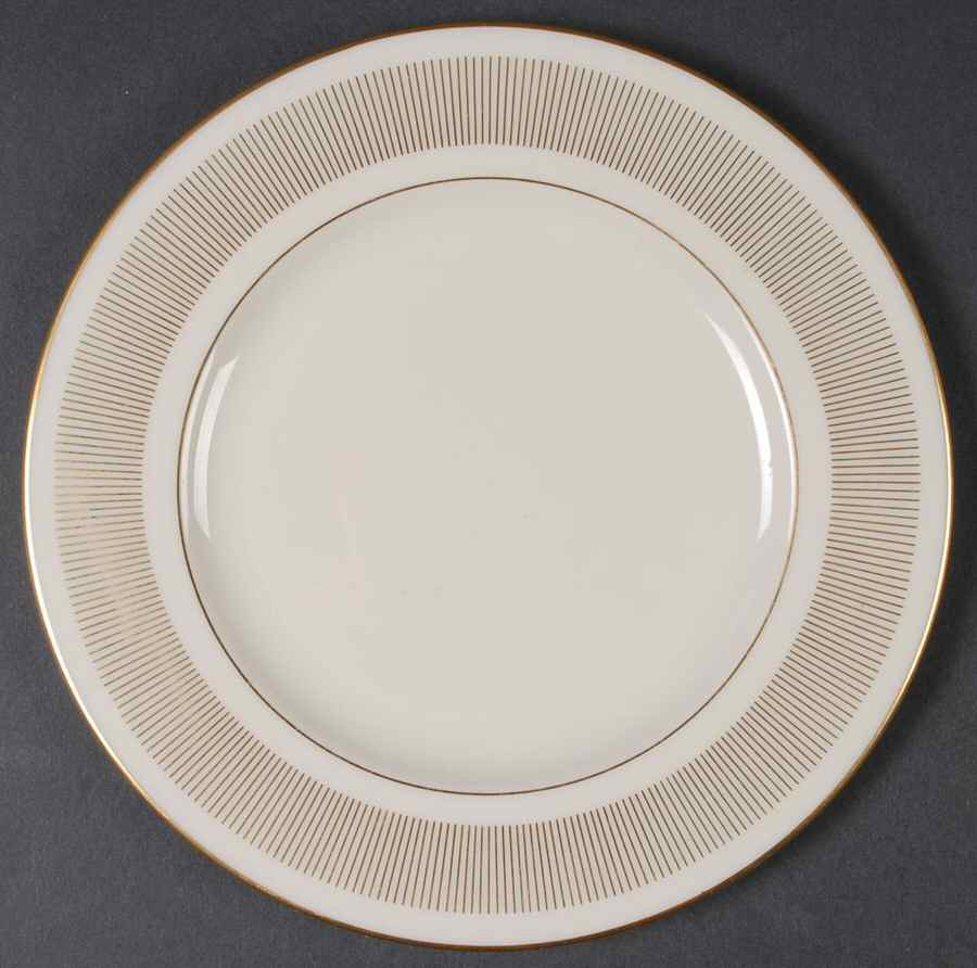 Flourish Luncheon Plate by Lenox-1