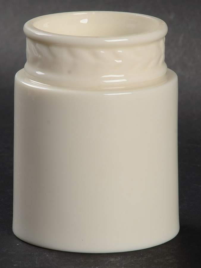 Fontaine White Cigarette Holder by Lenox-1
