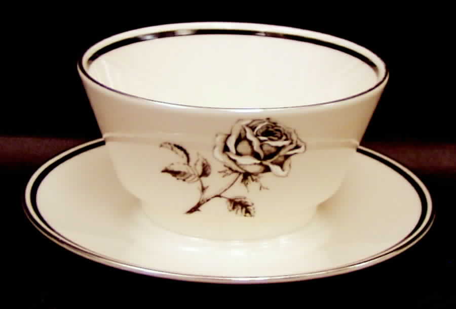 Forever Gravy Boat with Attached Underplate by Lenox-1