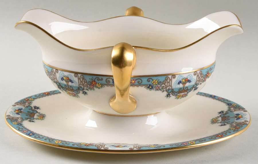 Fountain Gravy Boat with Attached Underplate by Lenox-1