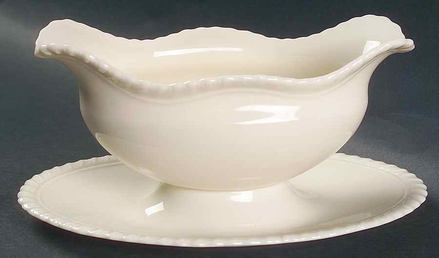 Gadroon Off White Gravy Boat with Attached Underplate by Lenox-1