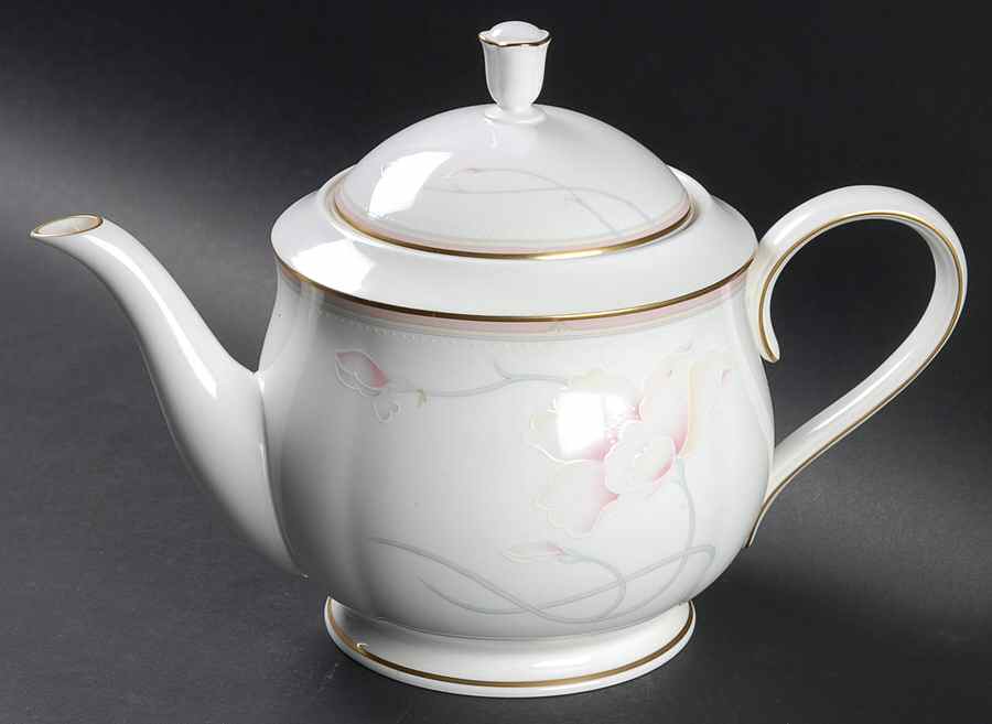 Georgiana Teapot & Lid by Lenox-1