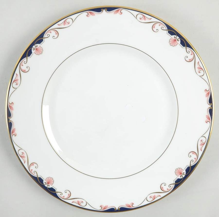 Georgian Shell Dinner Plate by Lenox-1