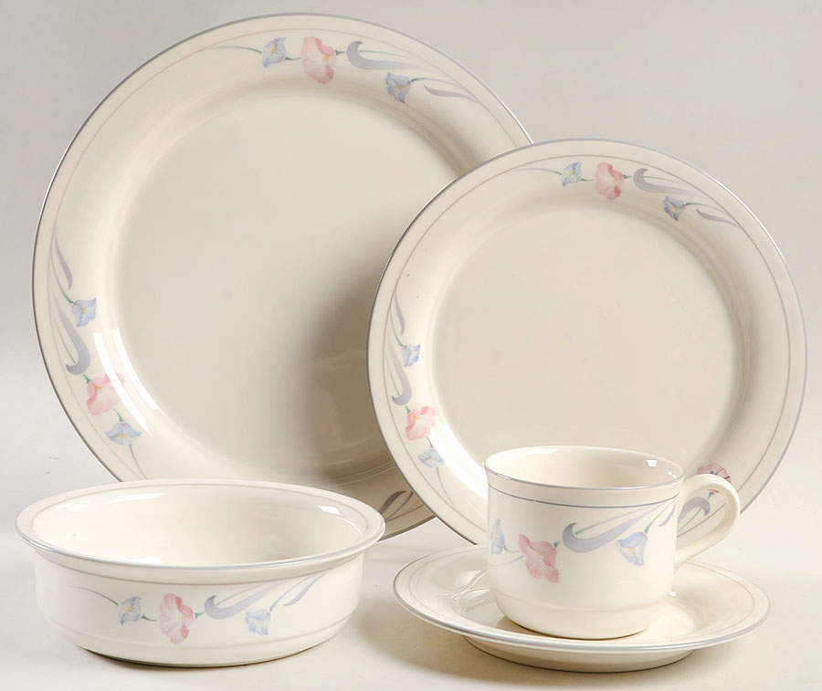 Glories on Grey 5 Piece Place Setting by Lenox-1