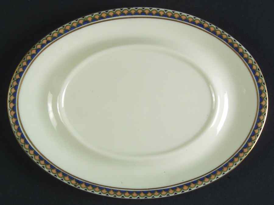 Golden Gate (Gold Trim) Underplate for Gravy Boat by Lenox-1