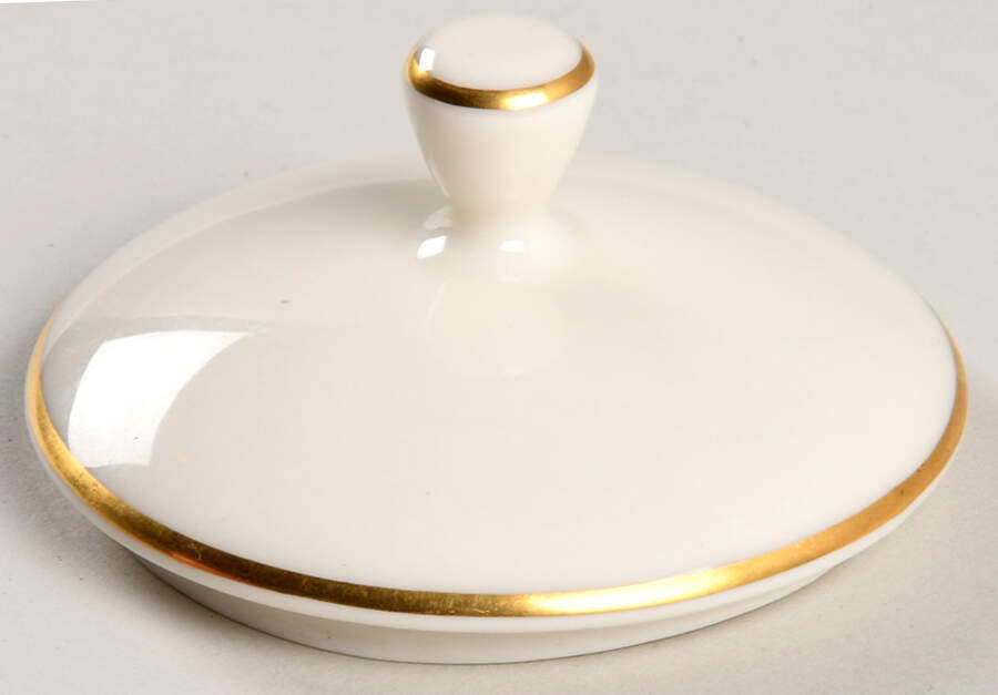 Golden Wreath Lid for Shape 1962 Sugar Bowl by Lenox-1