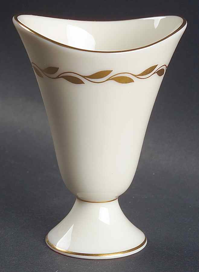 Golden Wreath Cigarette Holder by Lenox-1