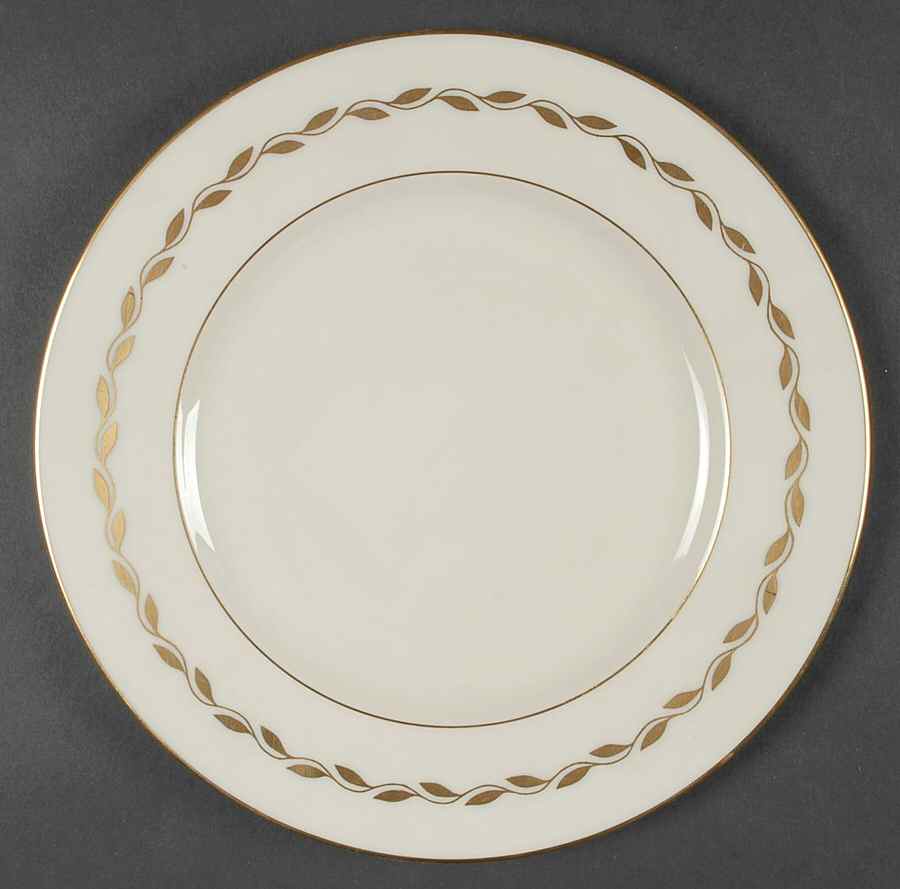 Golden Wreath Luncheon Plate by Lenox-1