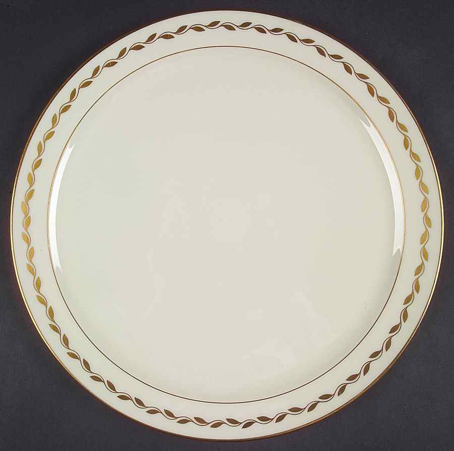 Golden Wreath 12" Chop Plate (Round Platter) by Lenox-1