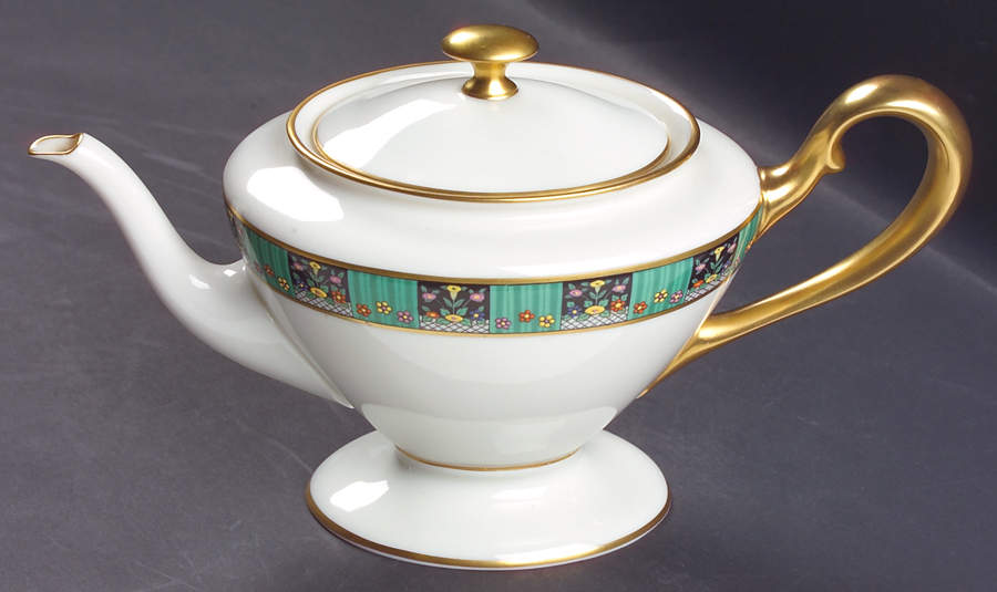 The Greenwich Teapot & Lid by Lenox-1