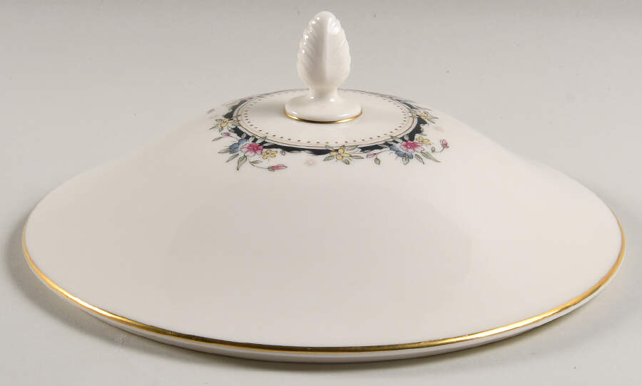 Hartwell House Lid for Round Vegetable by Lenox-1