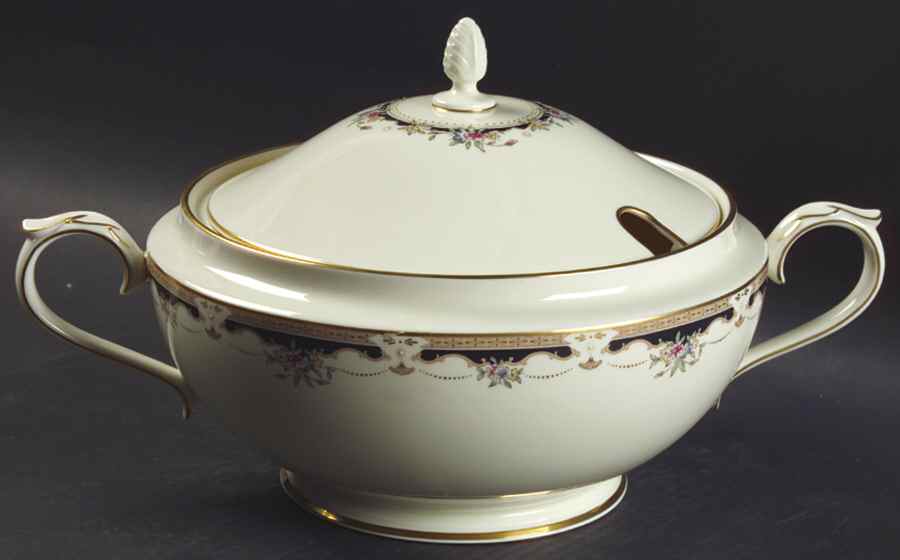 Hartwell House Tureen &  Lid by Lenox-1