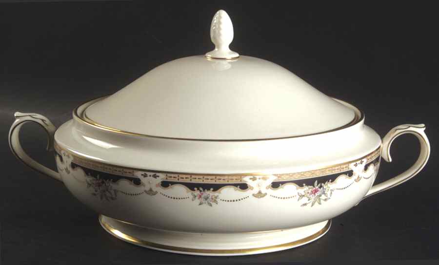 Hartwell House Round Covered Vegetable by Lenox-1