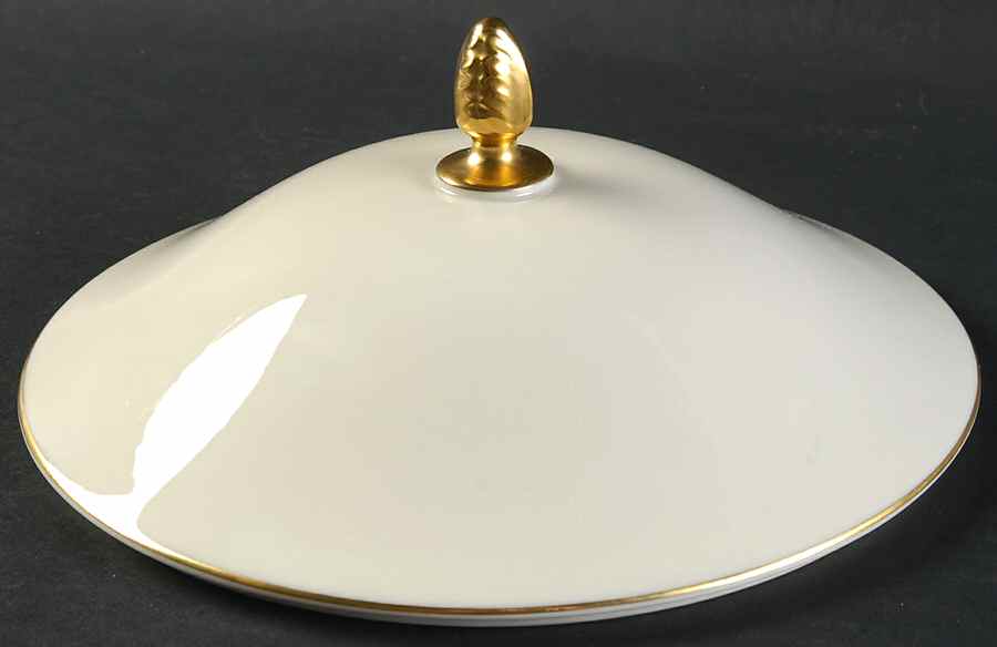 Haverford Hall Lid for Round Vegetable by Lenox-1