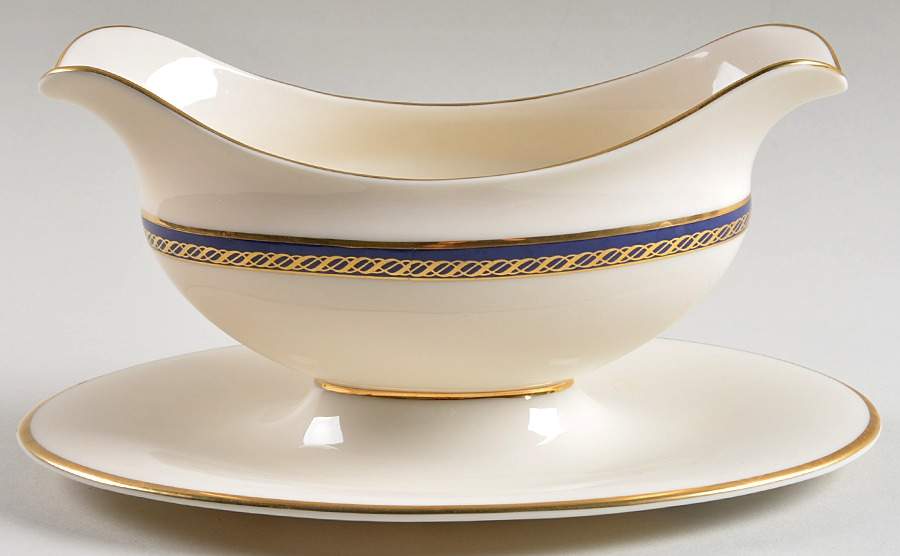 Hamilton Gravy Boat with Attached Underplate by Lenox-1