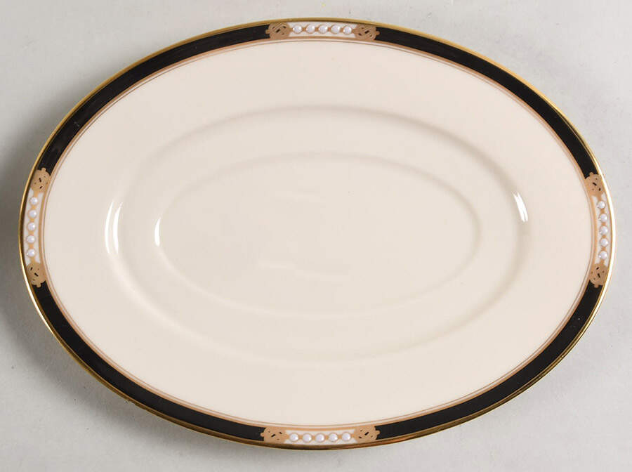 Hancock Underplate for Gravy Boat by Lenox-1