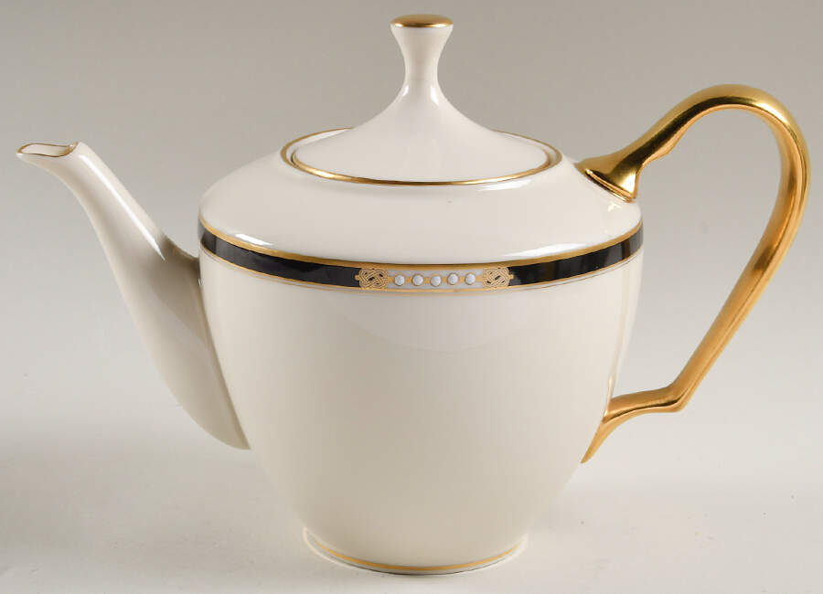 Hancock Teapot & Lid by Lenox-1