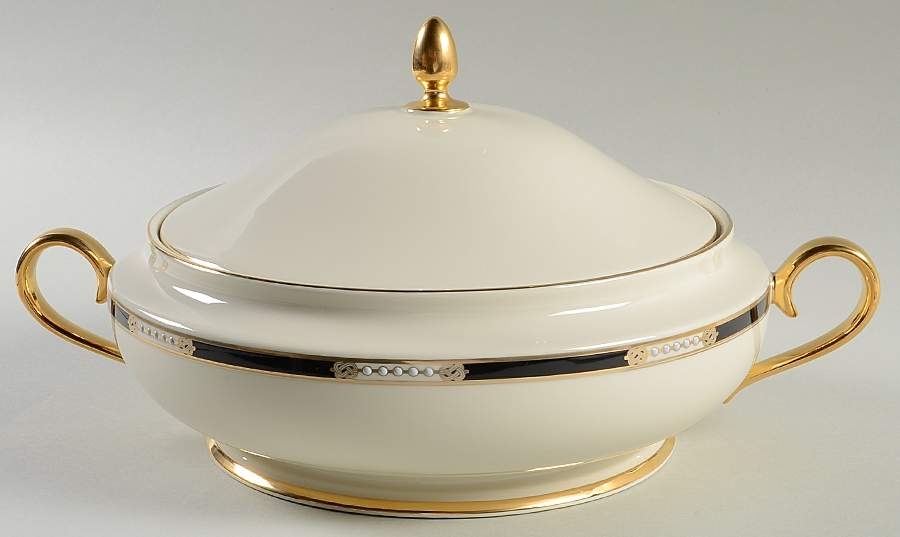 Hancock 99 Shape Round Covered Vegetable by Lenox-1