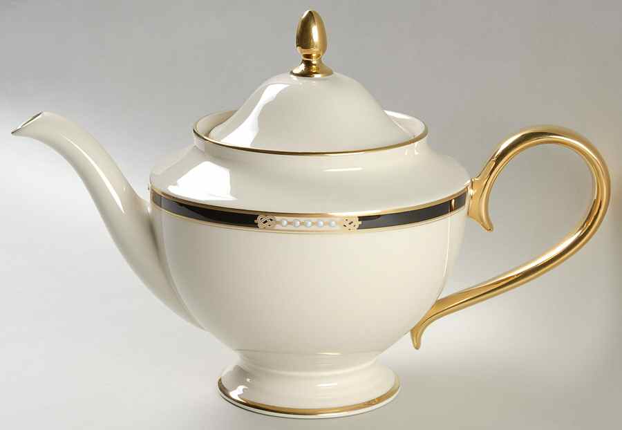 Hancock 1999 Shape Teapot & Lid by Lenox-1
